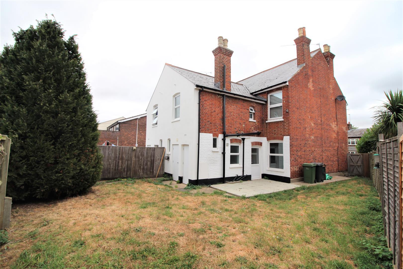 Reading Road, Pangbourne